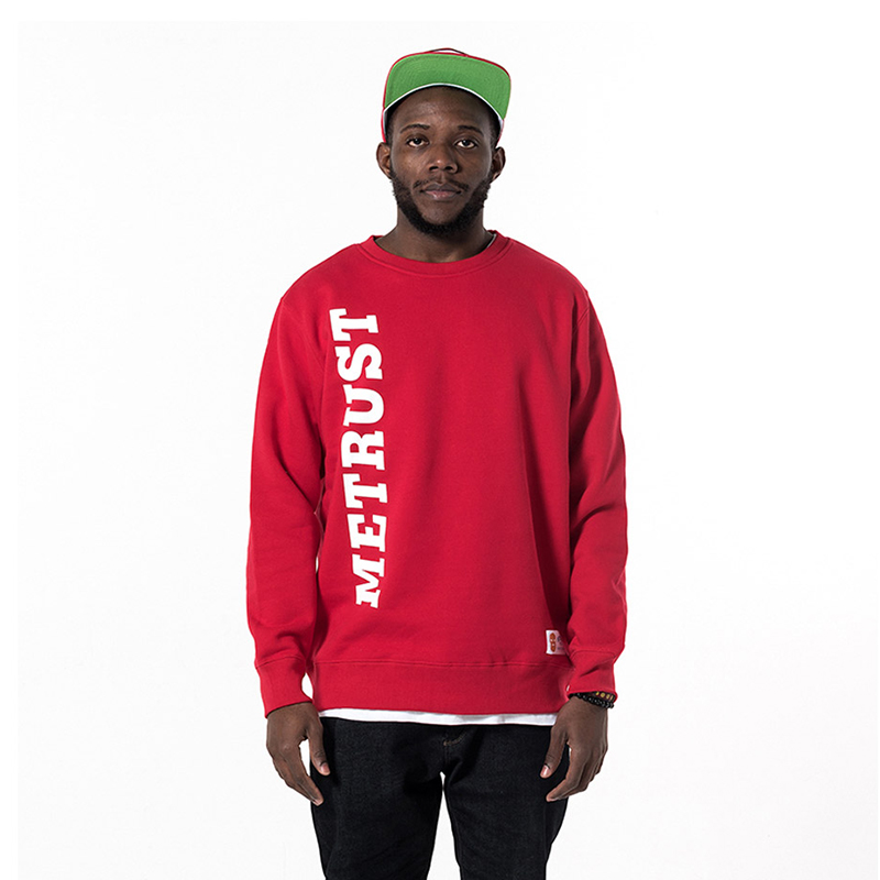 Red “METRUST” pullover cotton sweatshirt for men