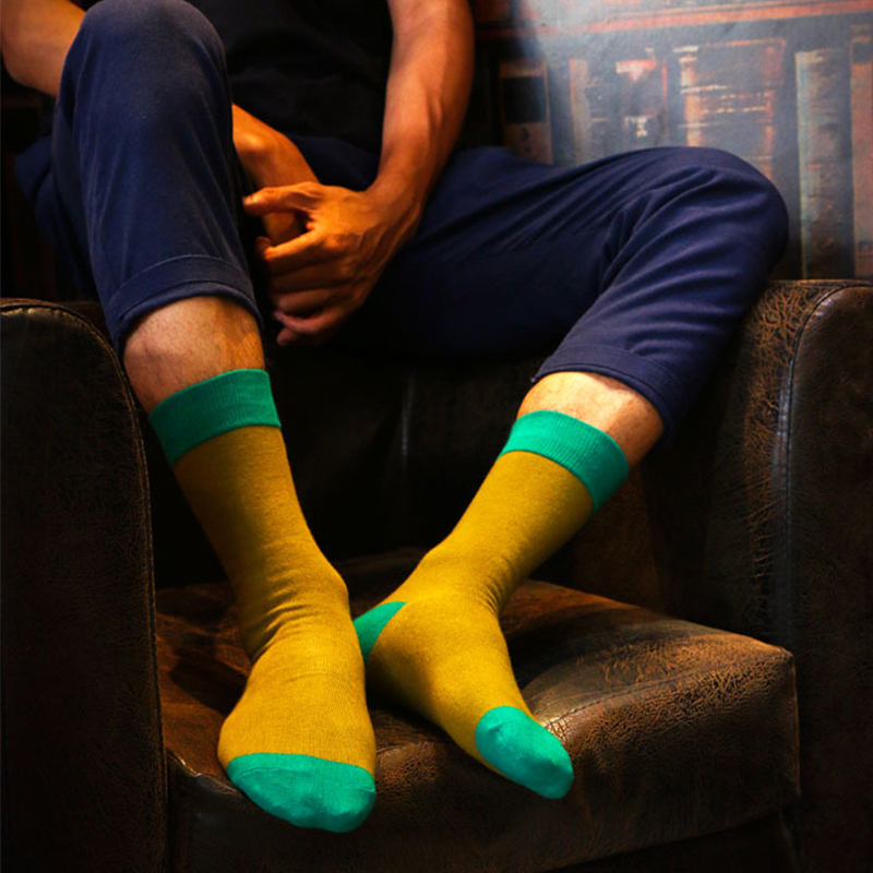 Plain color textured combed cotton men’s socks