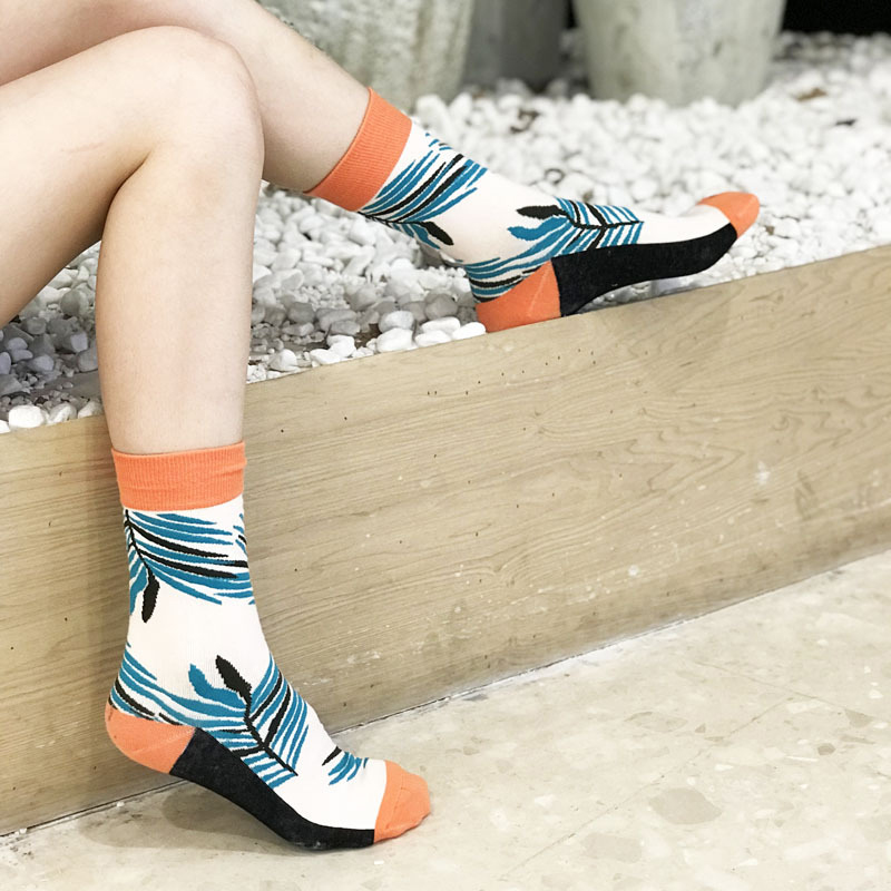 Autumn women’s novelty flower pattern crew socks