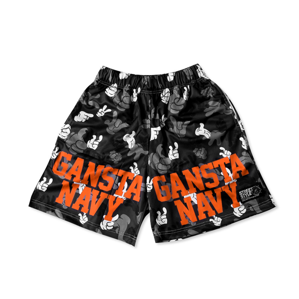 Original cool and casual men’s shorts with zipper pockets