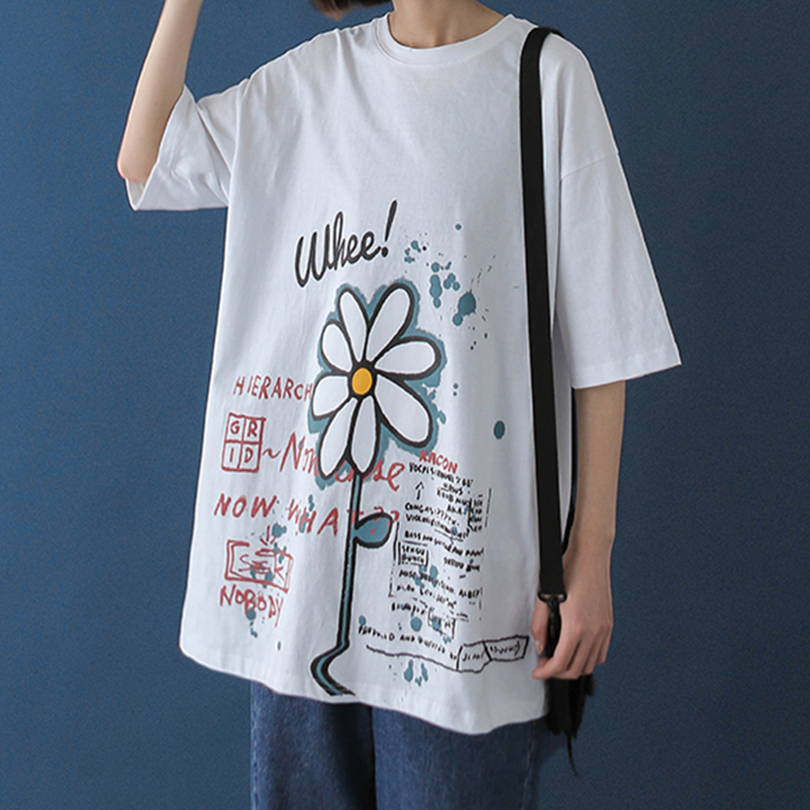 Women’s graphic printed loose crewneck oversized t shirt