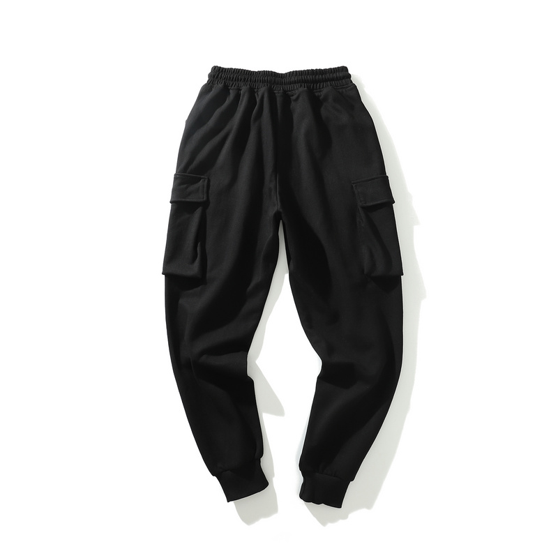 Men’s fashionable sweatpants elastic waist with big pockets