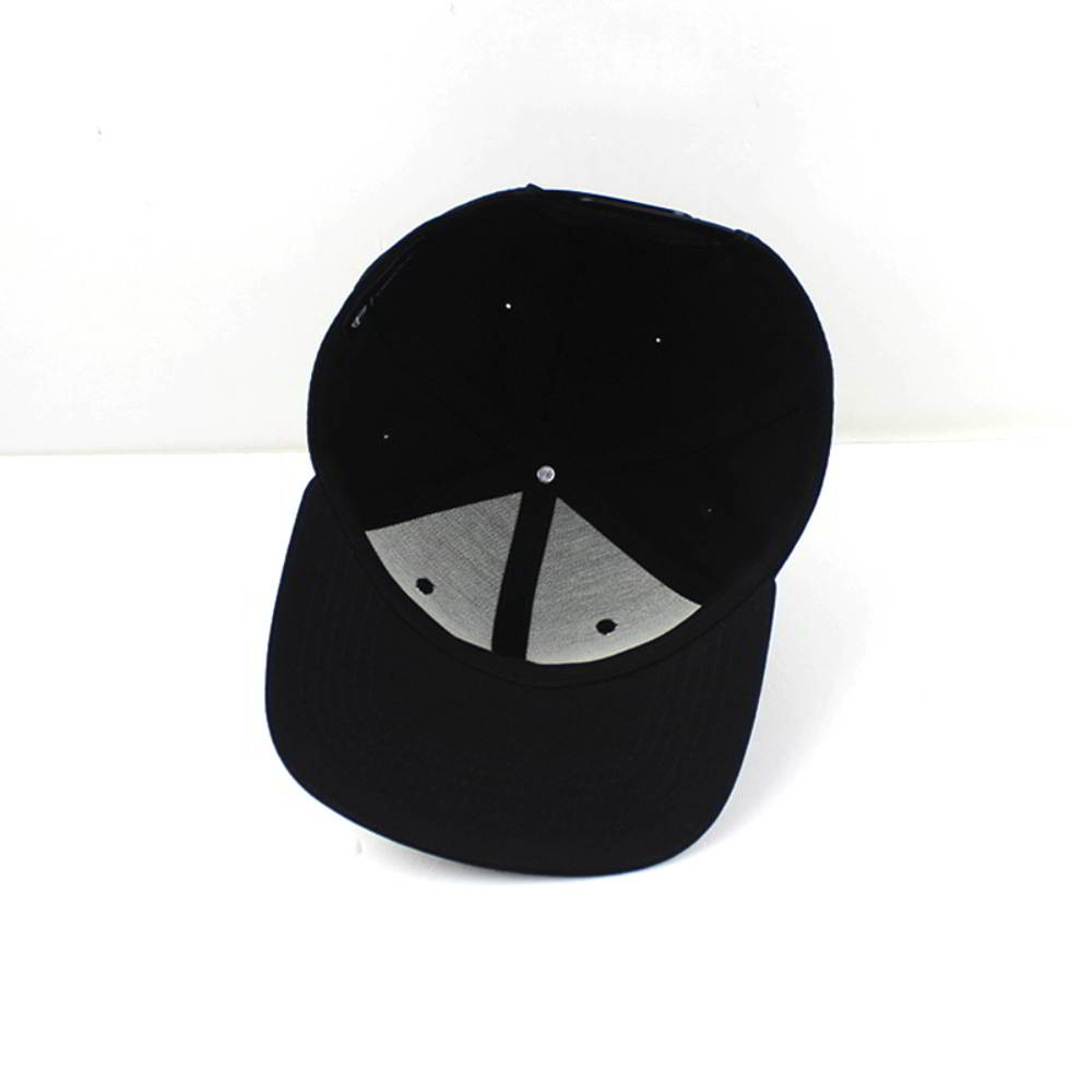 flat embroidery black snapback caps custom